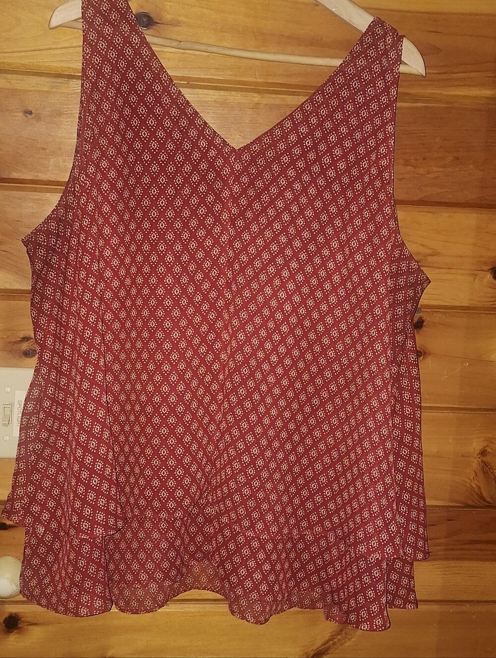 ✨️Lane Bryant Women's Rust-Red Printed V-Neck Sleeveless Top